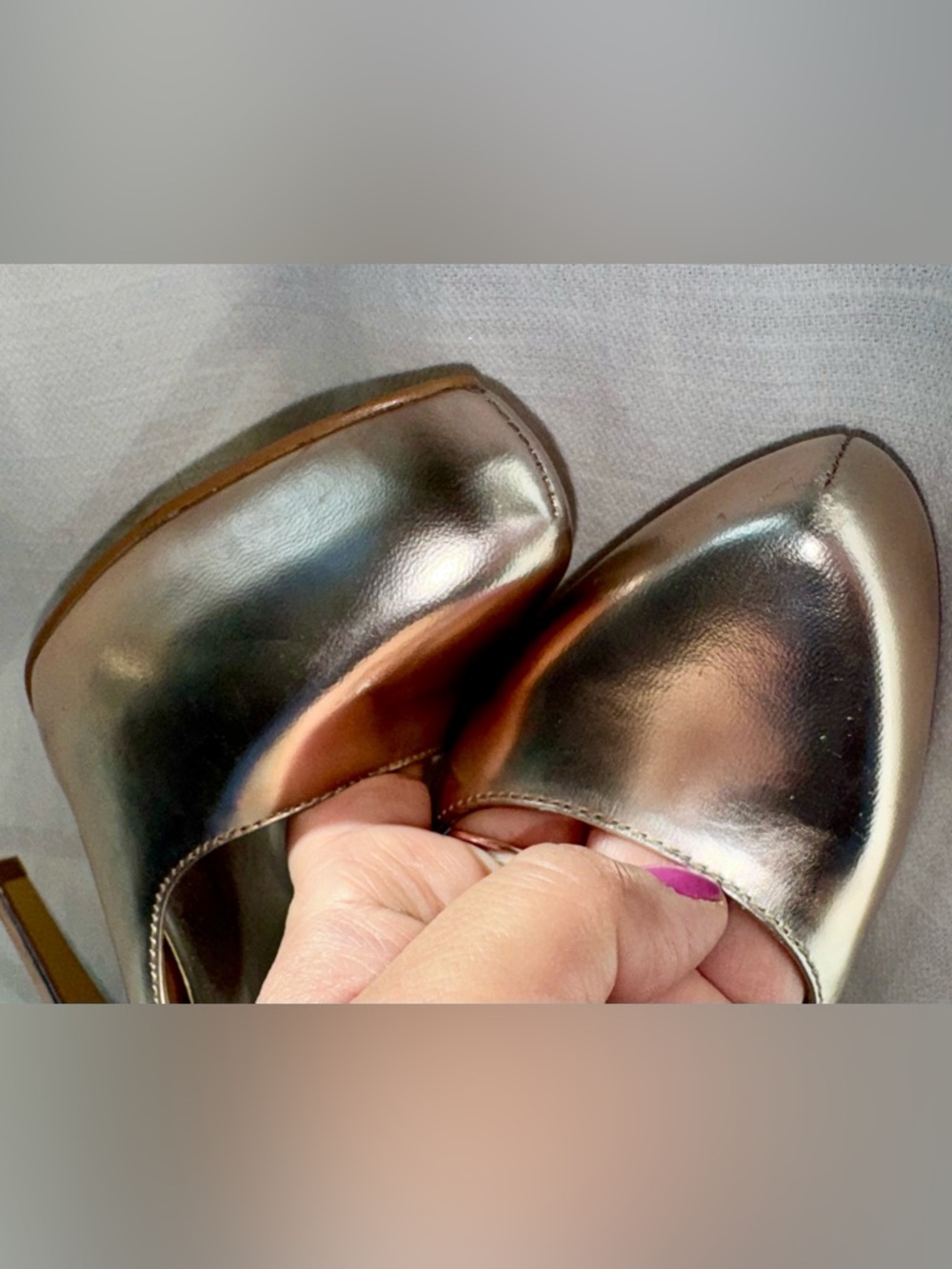 ✨ Metallic Rose Gold Platform Heels - size 7 - Picture 6 of 13